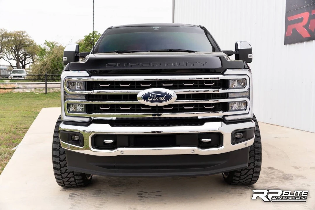 2024 Ford Super Duty 5th Gen - Image 18 of 31