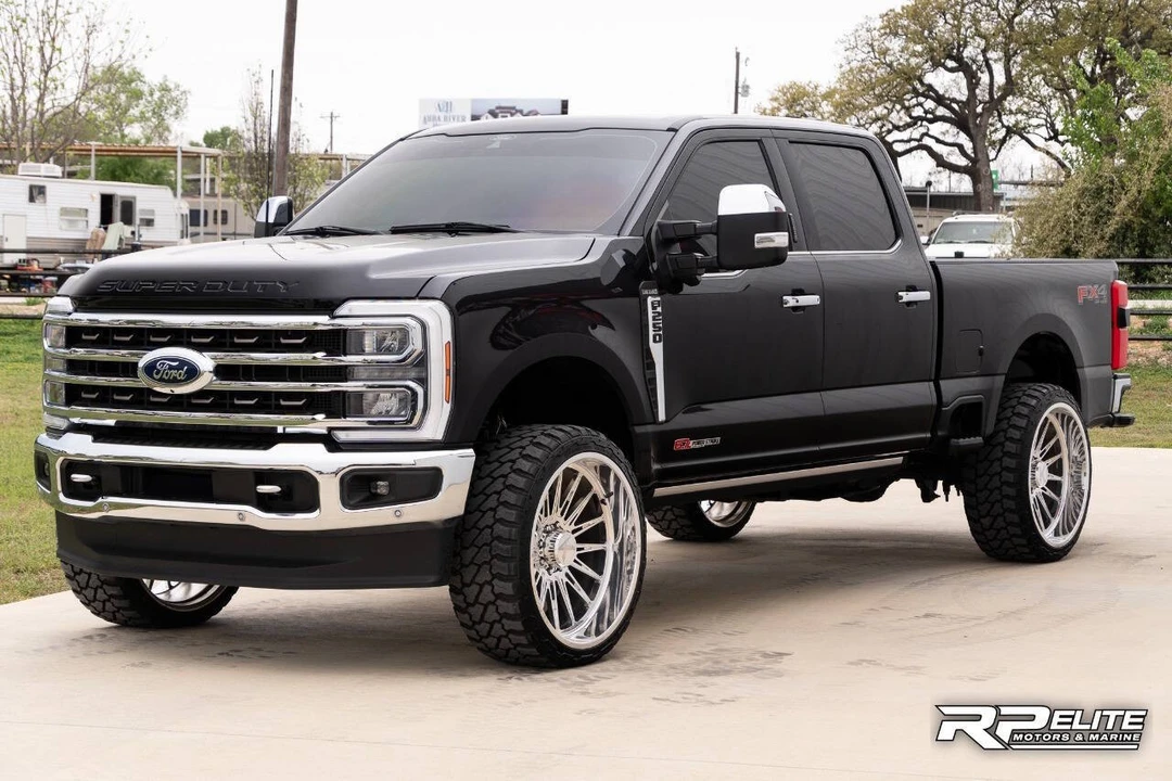 2024 Ford Super Duty 5th Gen - Image 4 of 31