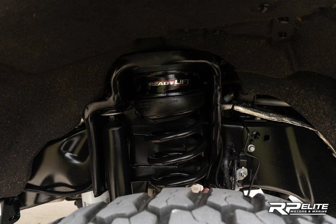 2024 Ford Super Duty 5th Gen - Image 13 of 31