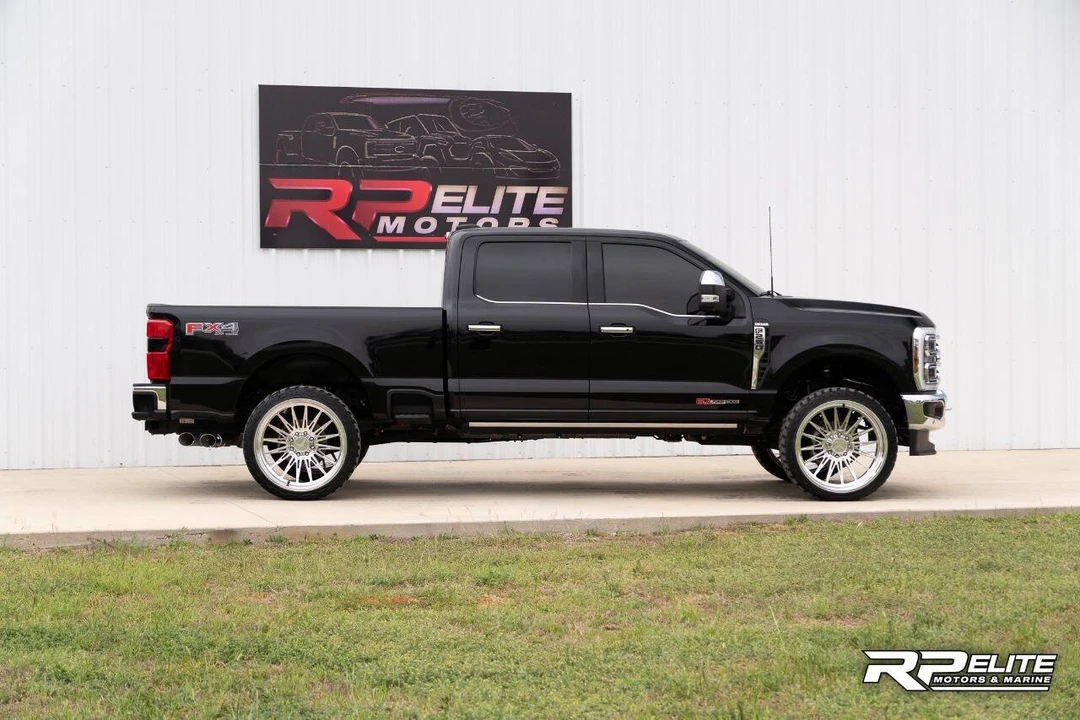 2024 Ford Super Duty 5th Gen - Image 9 of 31