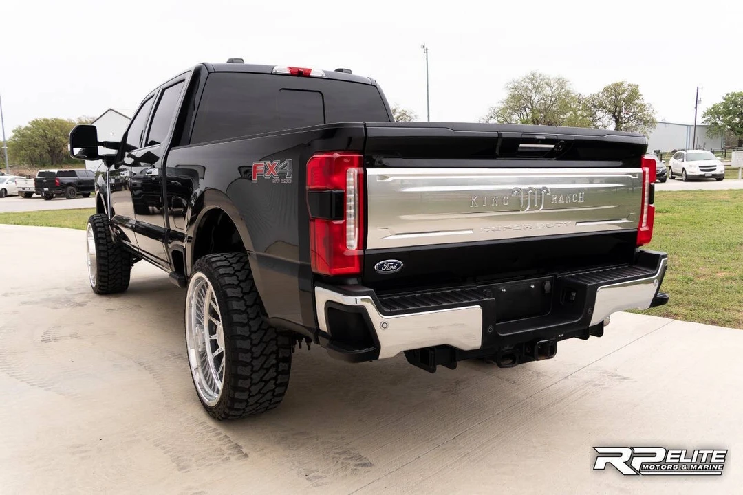 2024 Ford Super Duty 5th Gen - Image 6 of 31