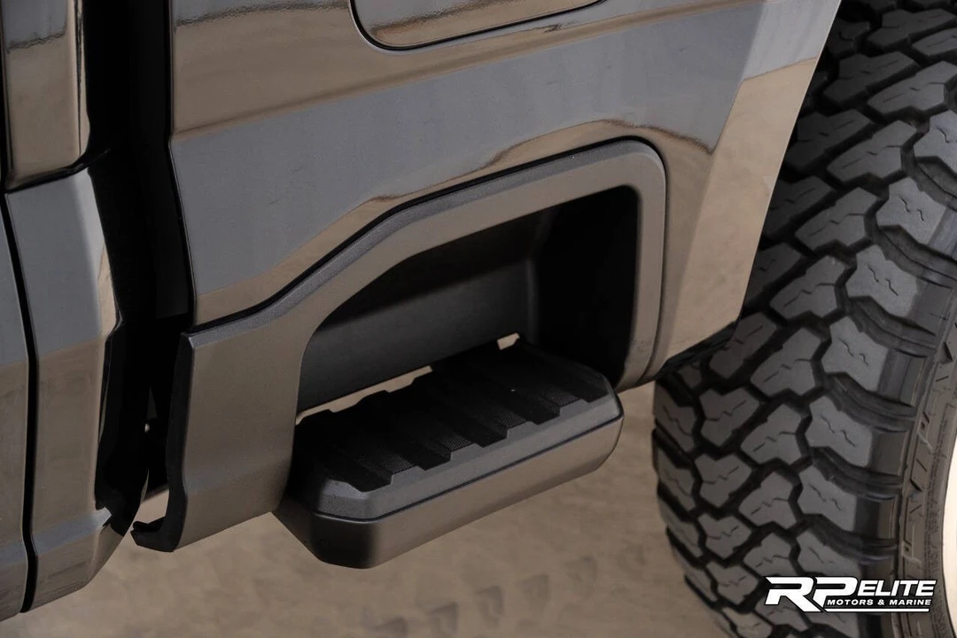 2024 Ford Super Duty 5th Gen - Image 27 of 31