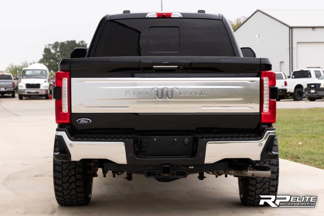 2024 Ford Super Duty 5th Gen - Image 7 of 31