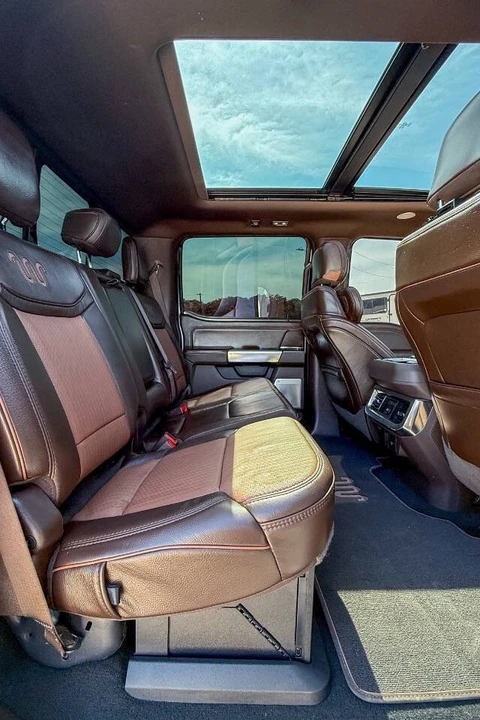 2024 Ford Super Duty 5th Gen - Image 8 of 10
