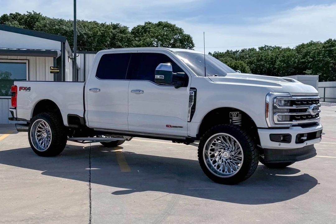 2024 Ford Super Duty 5th Gen - Image 2 of 10