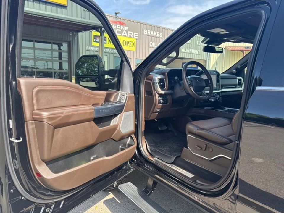 2024 Ford Super Duty 5th Gen - Image 10 of 12