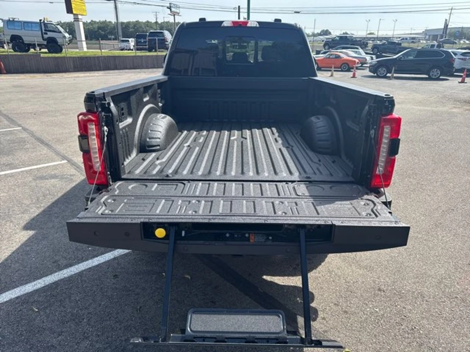 2024 Ford Super Duty 5th Gen - Image 6 of 12