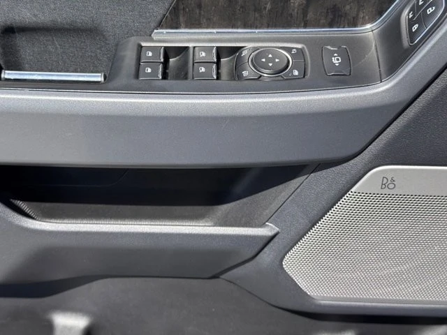 2024 Ford Super Duty 5th Gen - Image 16 of 30