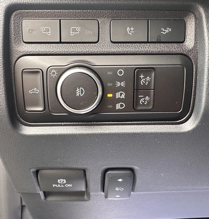 2024 Ford Super Duty 5th Gen - Image 22 of 31