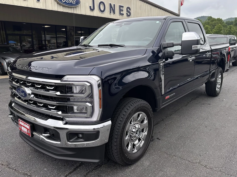 2024 Ford Super Duty 5th Gen - Image 2 of 31