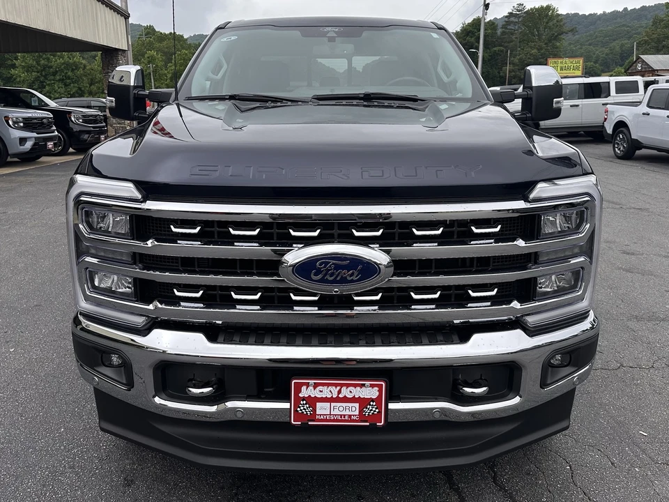 2024 Ford Super Duty 5th Gen - Image 3 of 31