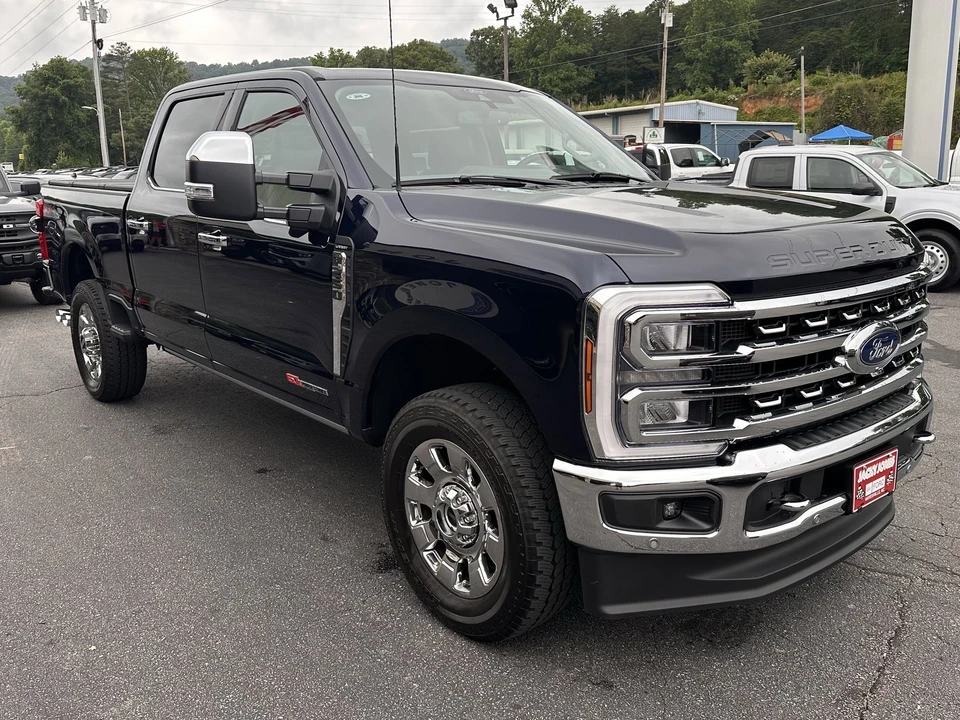 2024 Ford Super Duty 5th Gen - Image 4 of 31