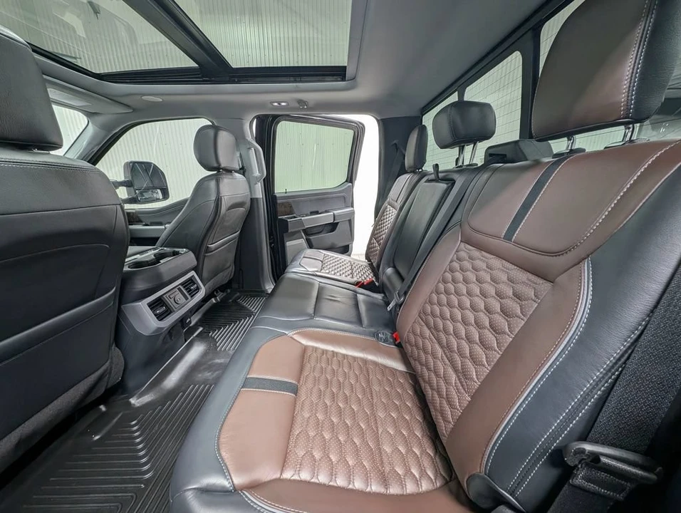 2024 Ford Super Duty 5th Gen - Image 19 of 31