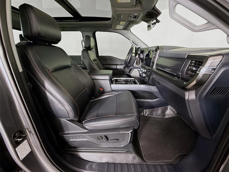 2024 Ford Super Duty 5th Gen - Image 25 of 31