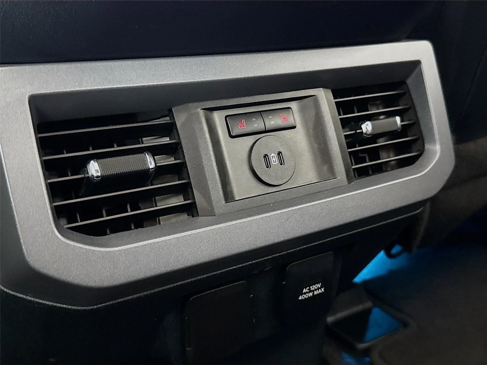 2024 Ford Super Duty 5th Gen - Image 21 of 31