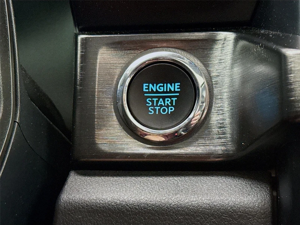 2024 Ford Super Duty 5th Gen - Image 16 of 31