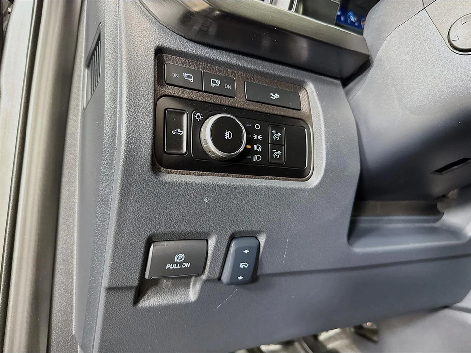 2024 Ford Super Duty 5th Gen - Image 6 of 31