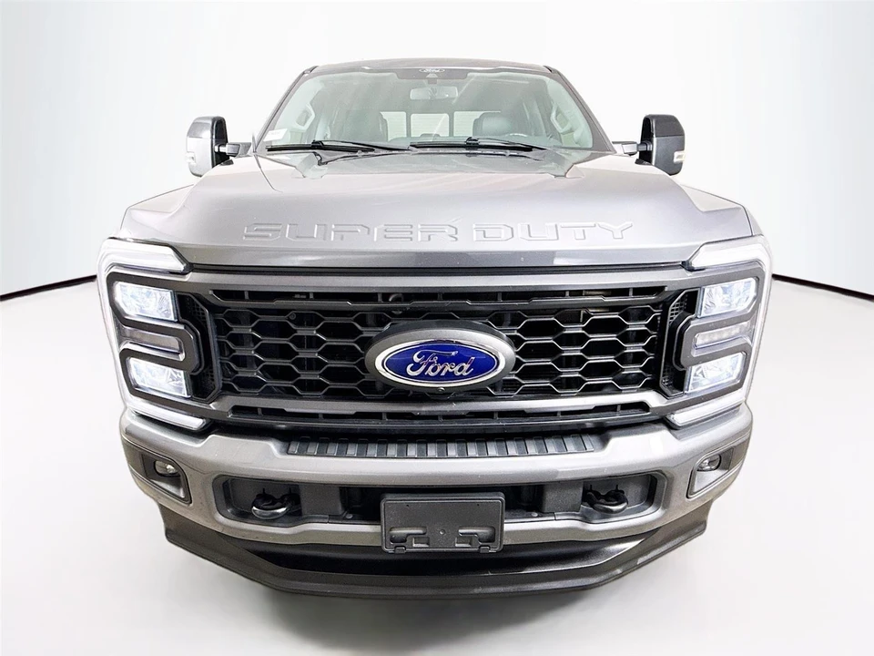 2024 Ford Super Duty 5th Gen - Image 28 of 31