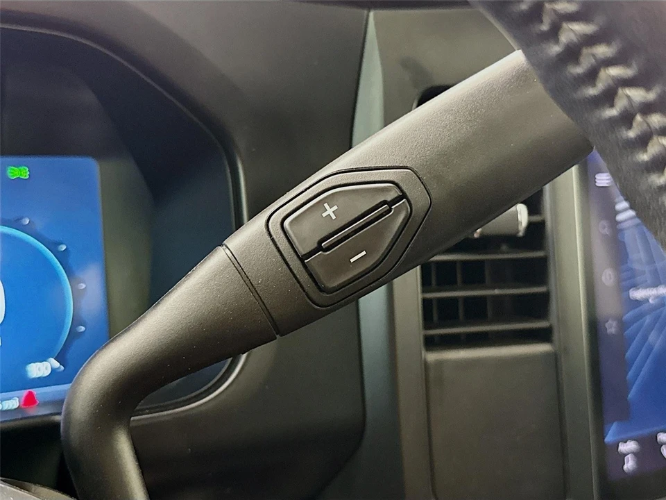 2024 Ford Super Duty 5th Gen - Image 18 of 31