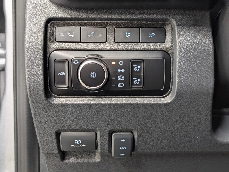 2024 Ford Super Duty 5th Gen - Image 14 of 31