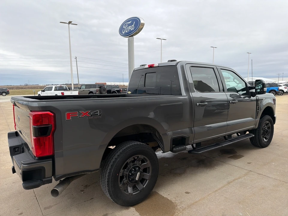 2024 Ford Super Duty 5th Gen - Image 16 of 21