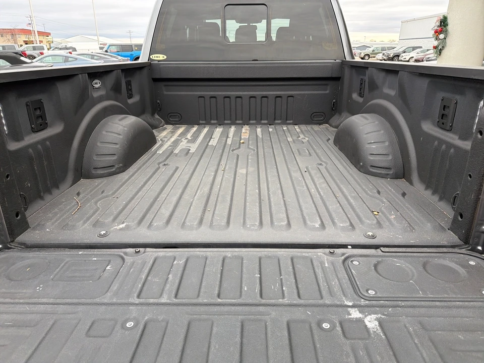 2024 Ford Super Duty 5th Gen - Image 13 of 31