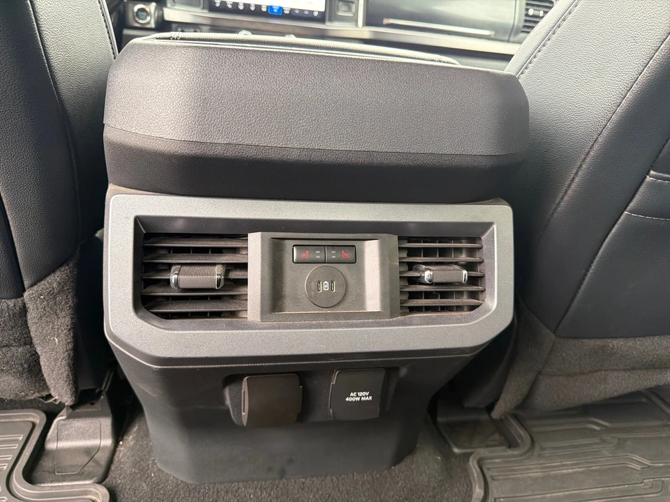 2024 Ford Super Duty 5th Gen - Image 27 of 31