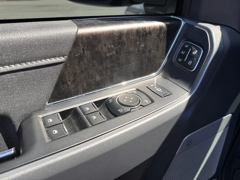 2024 Ford Super Duty 5th Gen - Image 17 of 30