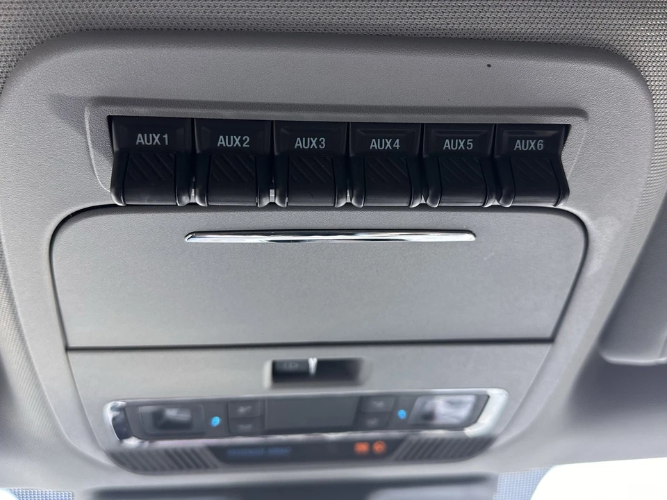 2024 Ford Super Duty 5th Gen - Image 27 of 30