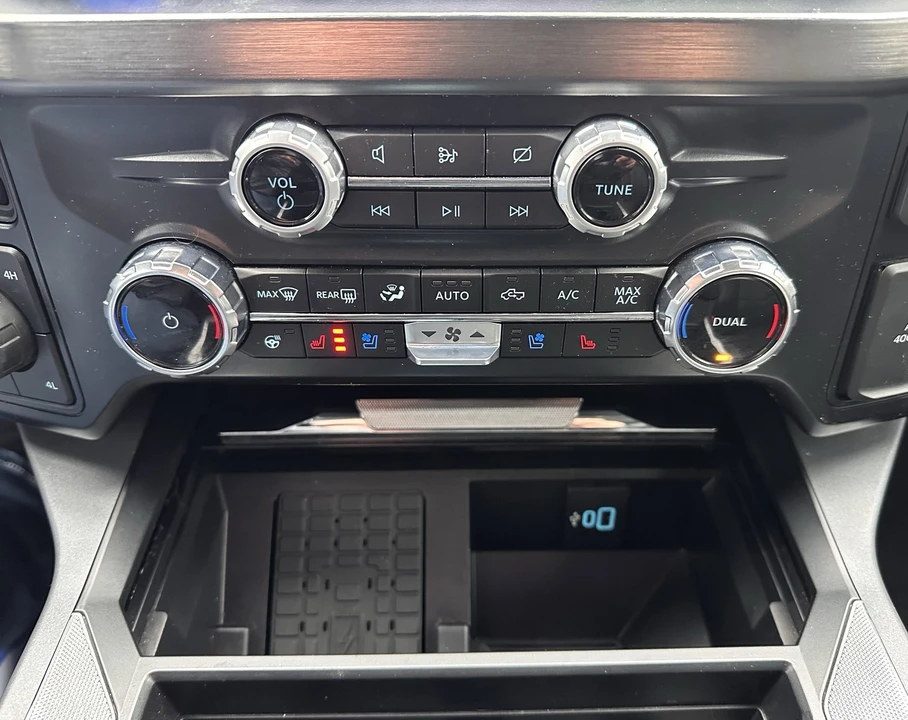 2024 Ford Super Duty 5th Gen - Image 28 of 31