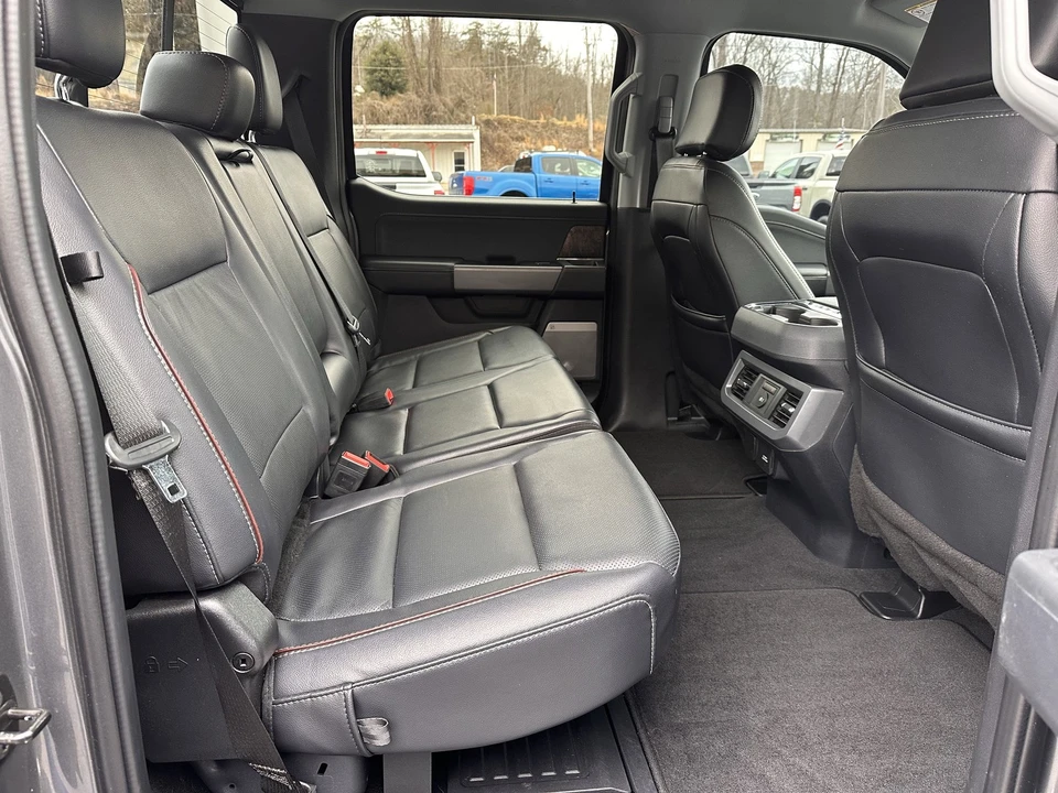 2024 Ford Super Duty 5th Gen - Image 17 of 31