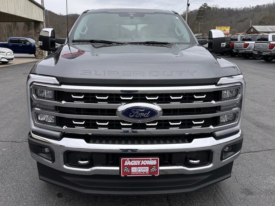 2024 Ford Super Duty 5th Gen - Image 3 of 31