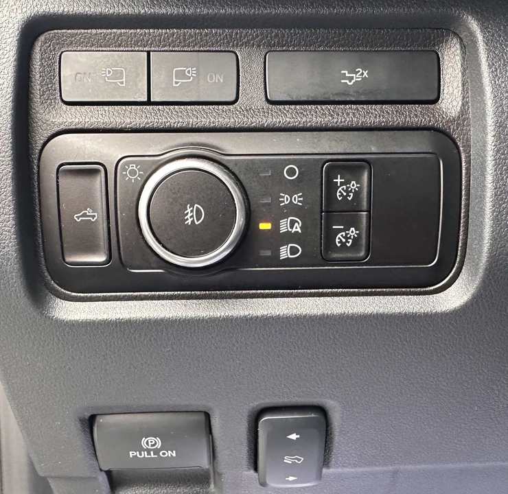 2024 Ford Super Duty 5th Gen - Image 19 of 31