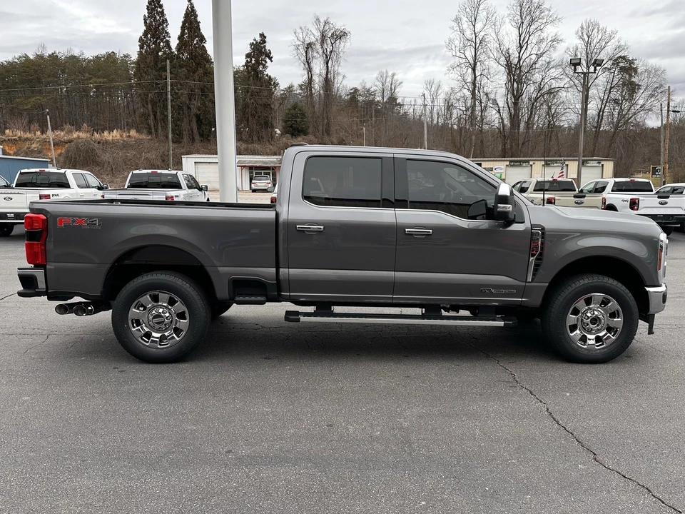2024 Ford Super Duty 5th Gen - Image 5 of 31