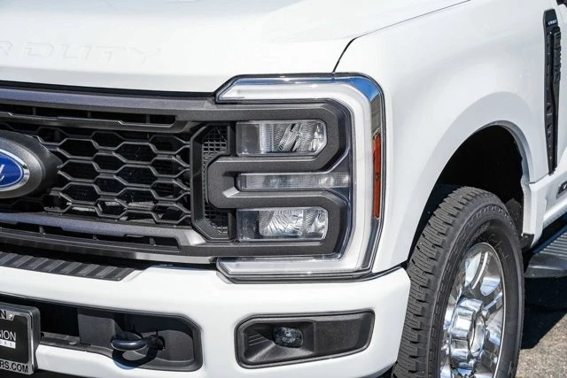 2024 Ford Super Duty 5th Gen - Image 8 of 31