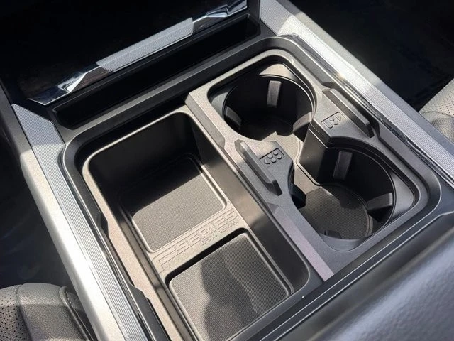 2024 Ford Super Duty 5th Gen - Image 24 of 31