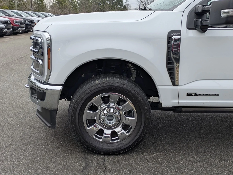 2024 Ford Super Duty 5th Gen - Image 11 of 12