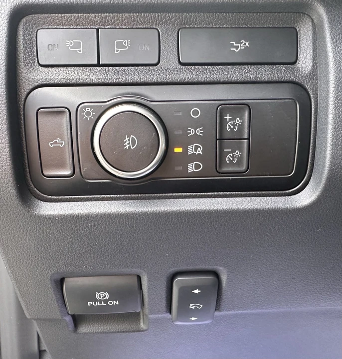 2024 Ford Super Duty 5th Gen - Image 21 of 31