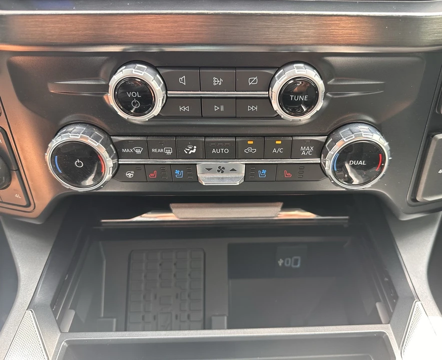 2024 Ford Super Duty 5th Gen - Image 30 of 31