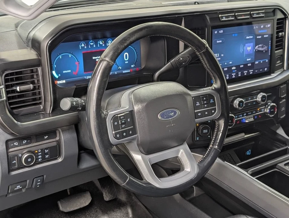 2024 Ford Super Duty 5th Gen - Image 13 of 31