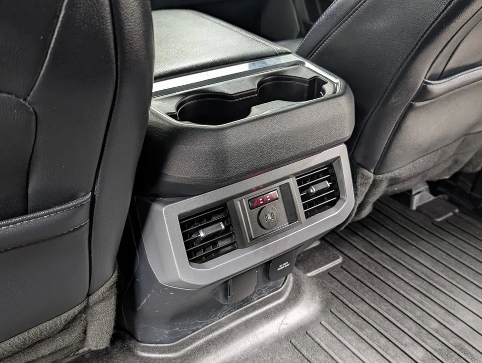 2024 Ford Super Duty 5th Gen - Image 21 of 31