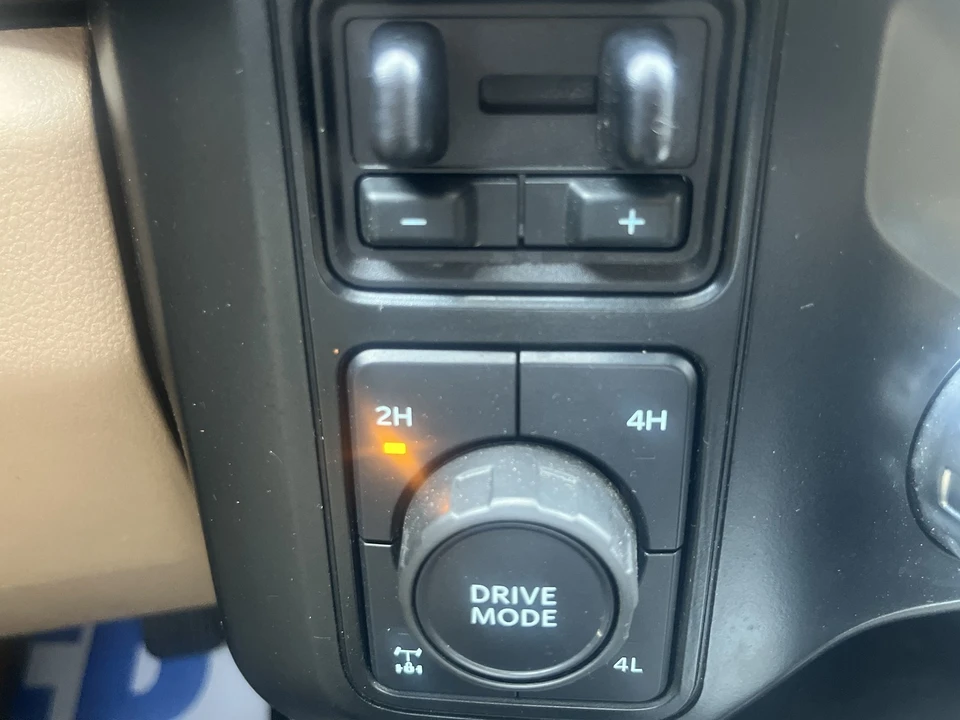 2024 Ford Super Duty 5th Gen - Image 29 of 31