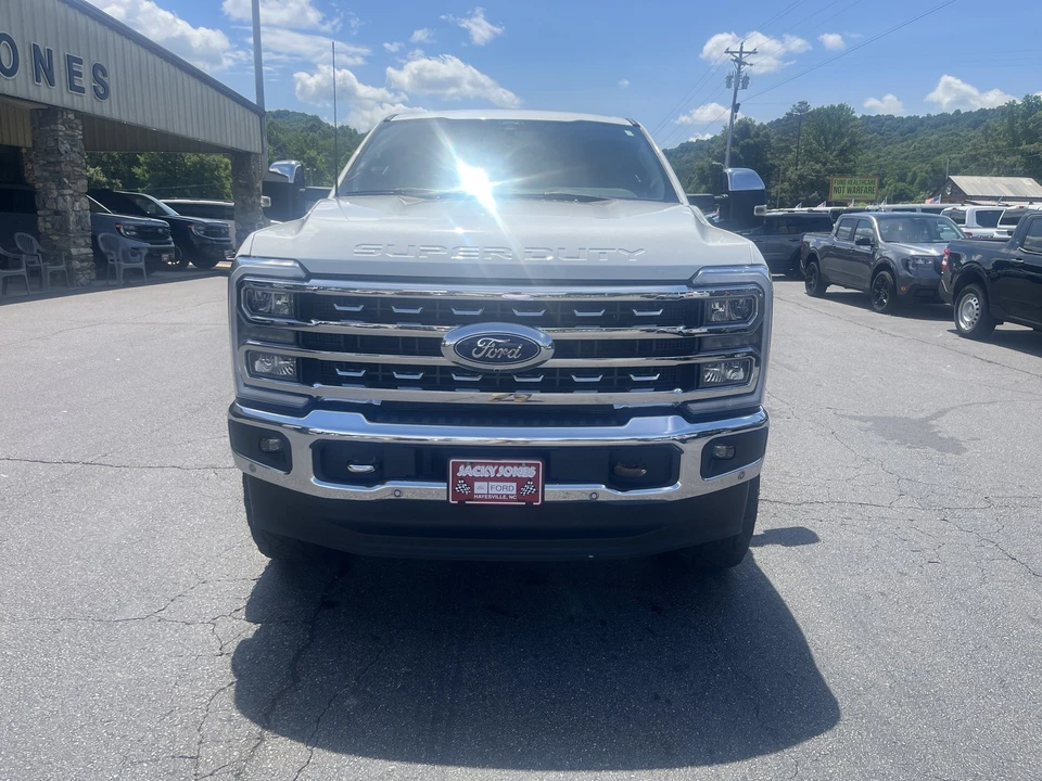 2024 Ford Super Duty 5th Gen - Image 3 of 31
