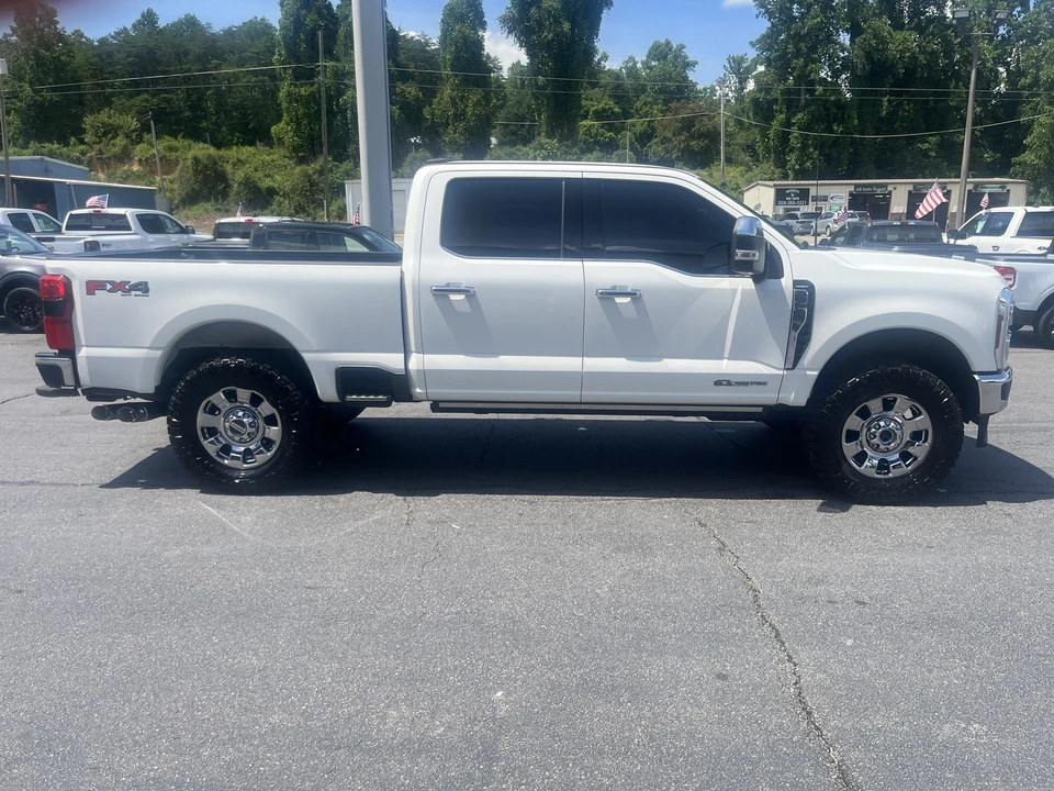 2024 Ford Super Duty 5th Gen - Image 5 of 31