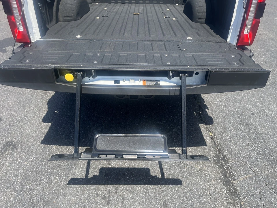 2024 Ford Super Duty 5th Gen - Image 20 of 31