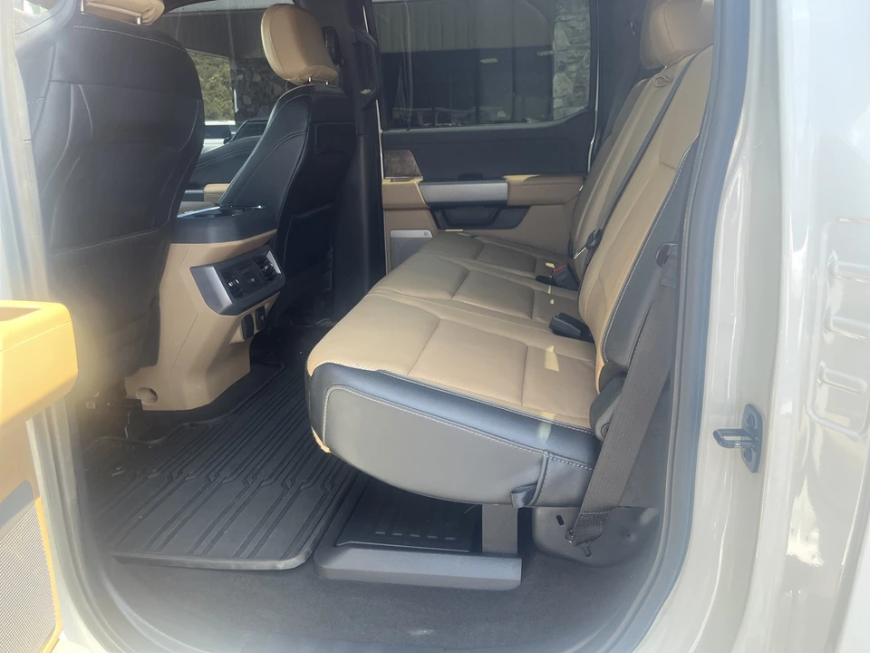 2024 Ford Super Duty 5th Gen - Image 11 of 31
