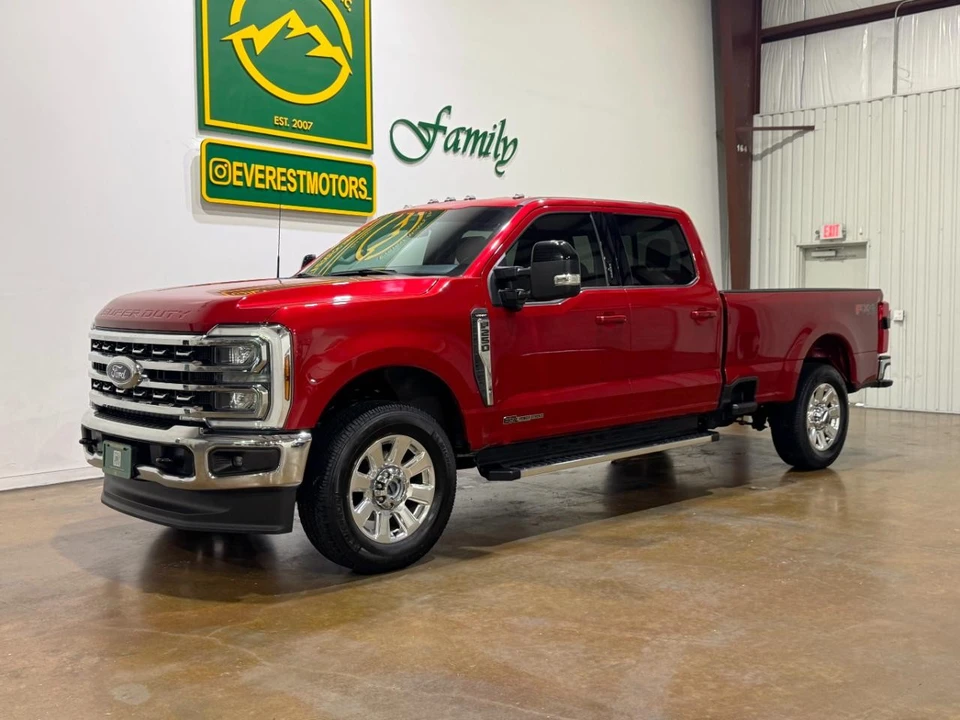 2024 Ford Super Duty 5th Gen - Image 3 of 31