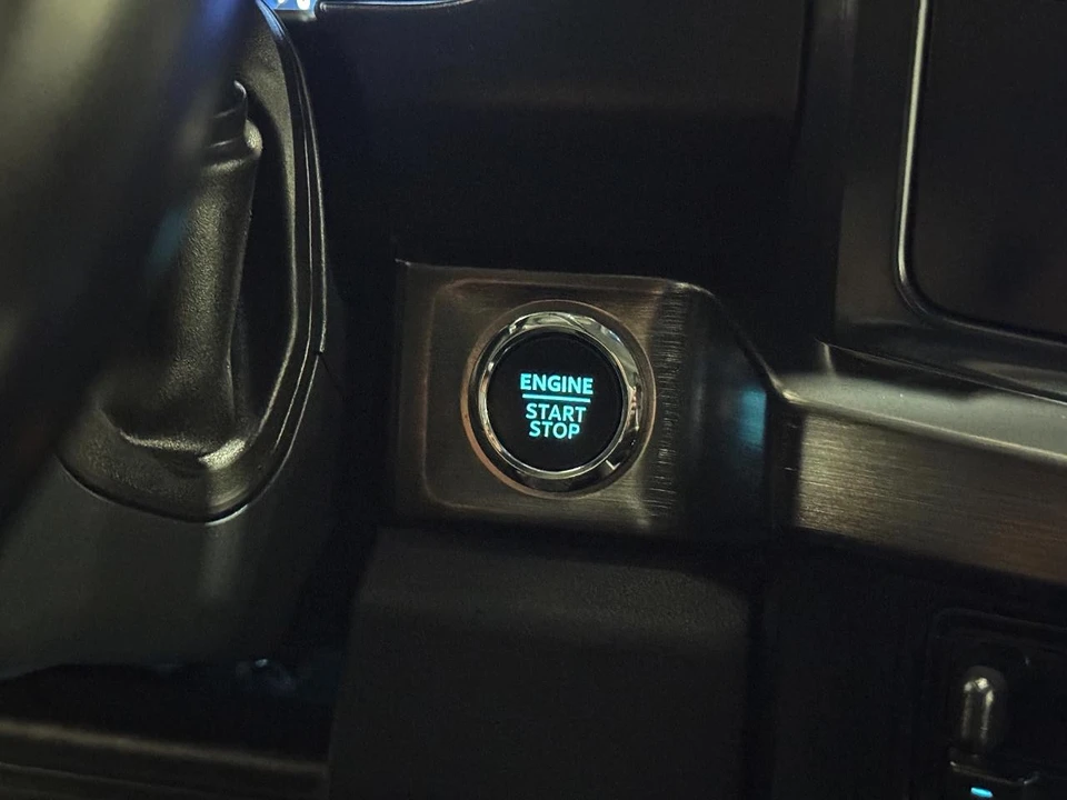 2024 Ford Super Duty 5th Gen - Image 28 of 31