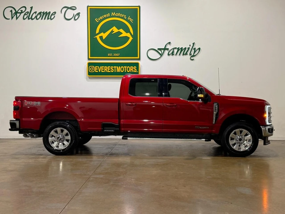 2024 Ford Super Duty 5th Gen - Image 2 of 31