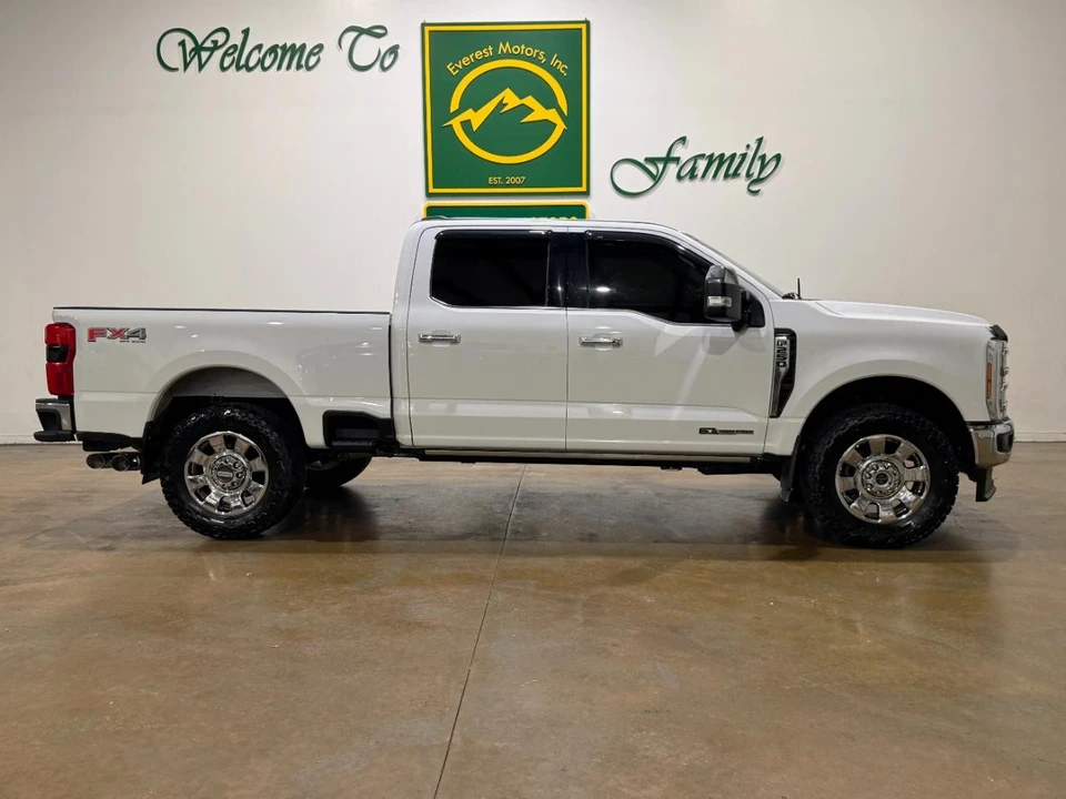 2024 Ford Super Duty 5th Gen - Image 2 of 21